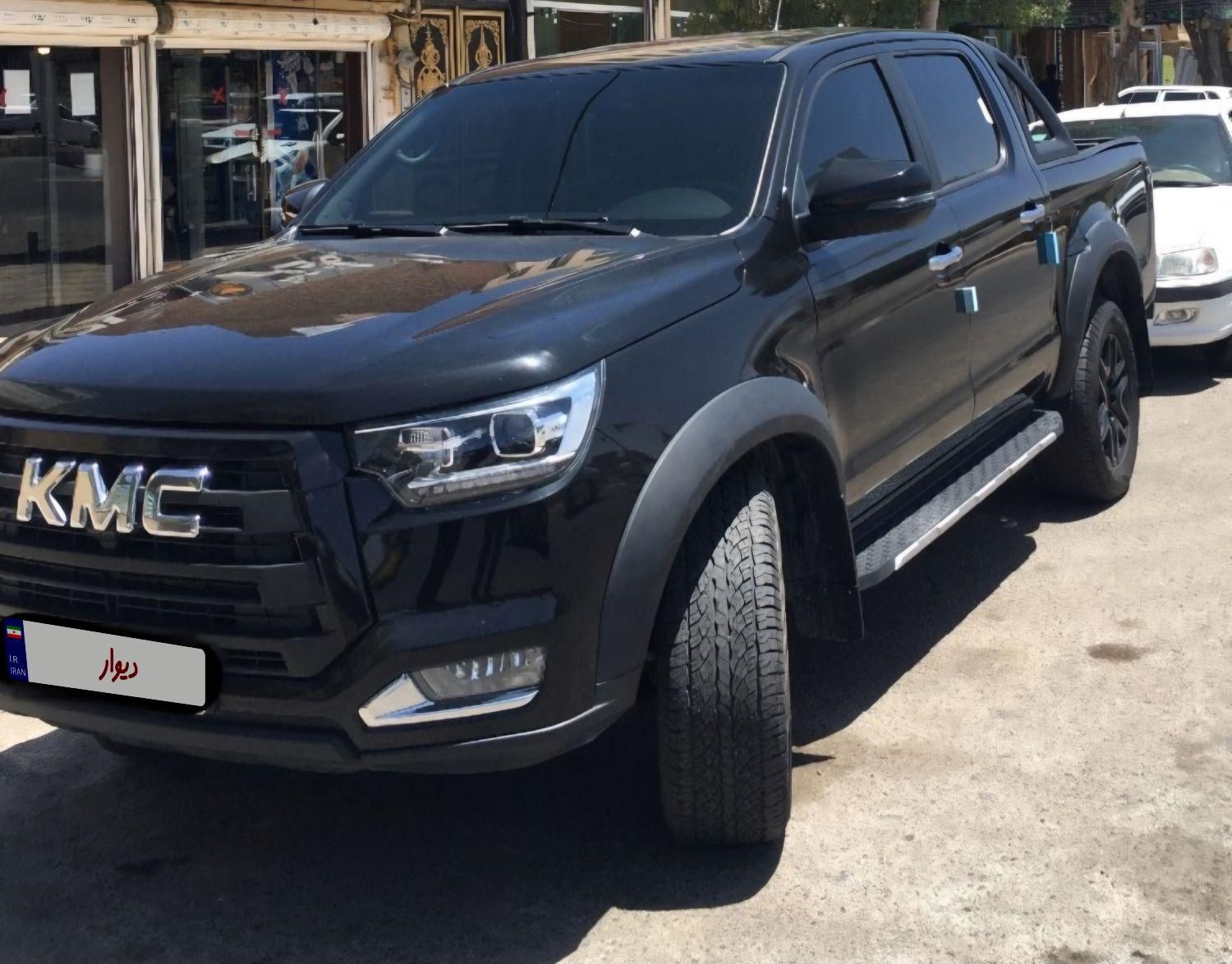 خودرو کی ام سی، T8 آگهی ann_19826957