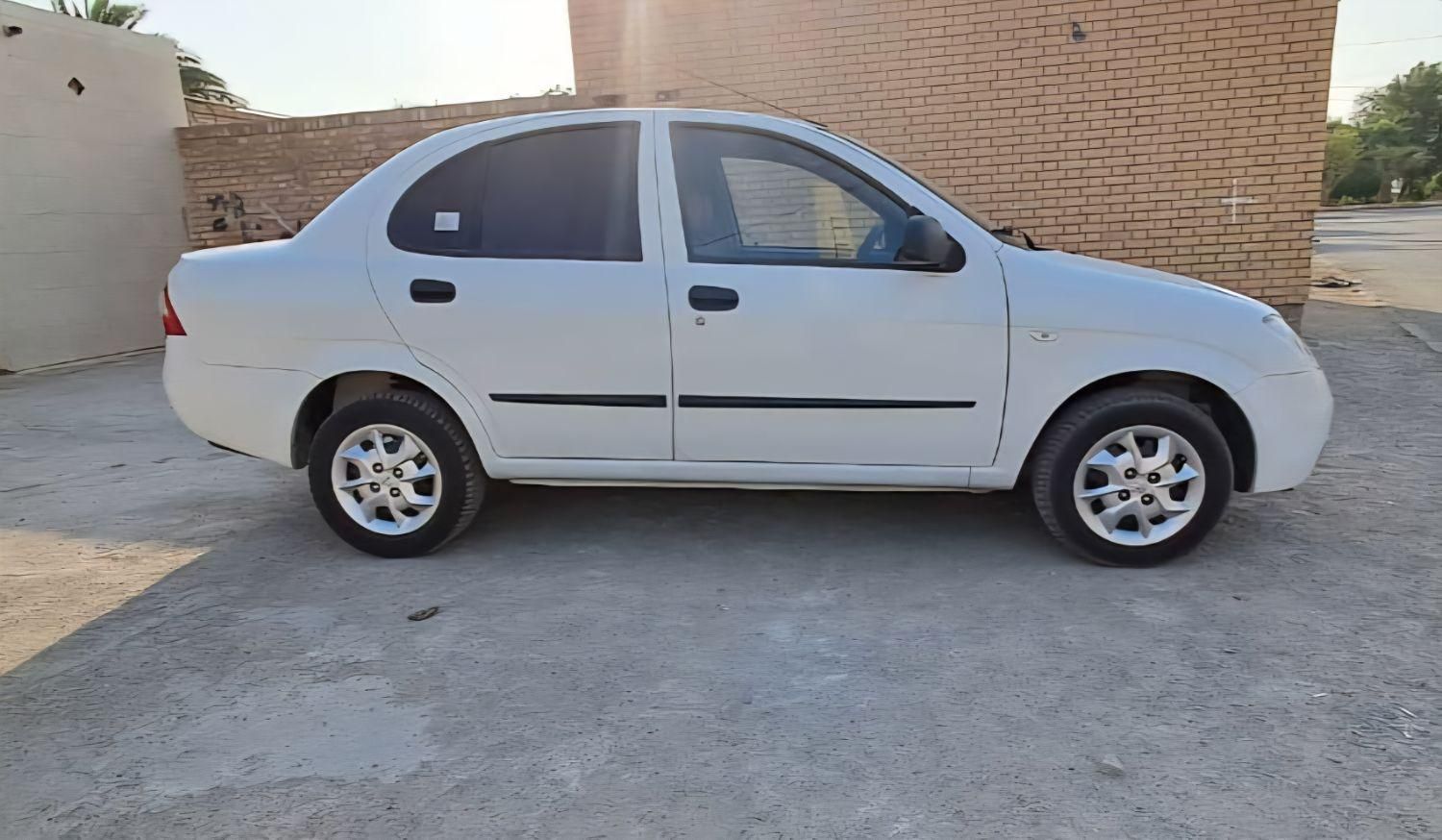 تیبا صندوق دار SX - 1400