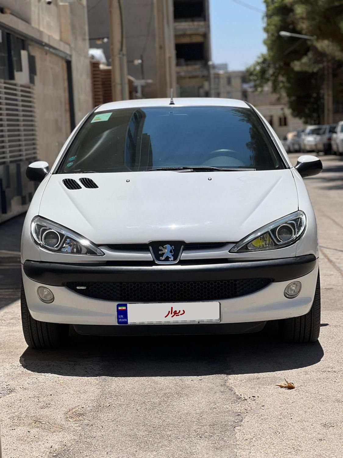 پژو ۲۰۶ صندوق دار v10 - 1390