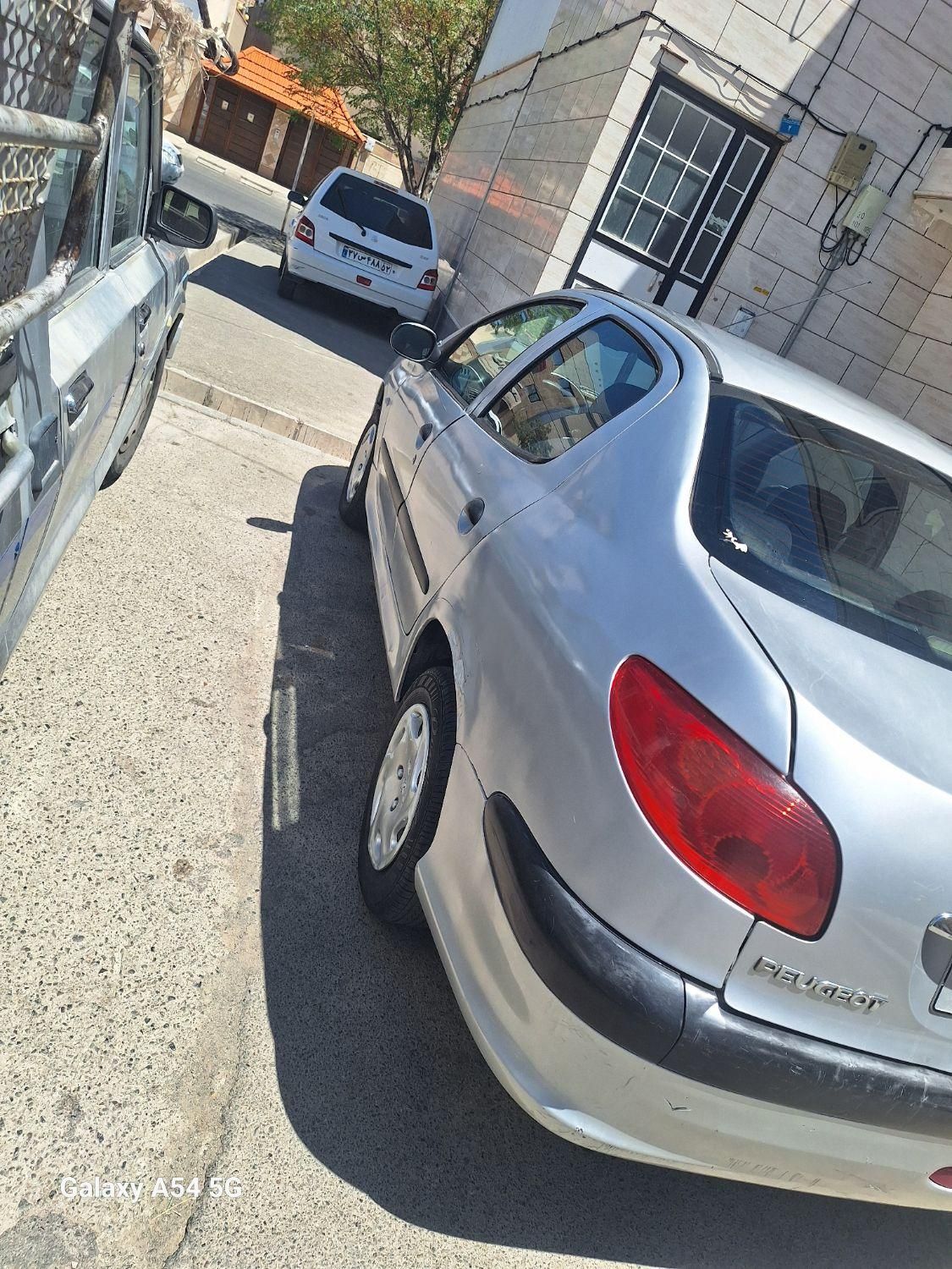 پژو ۲۰۶ صندوق دار v8 - 1385