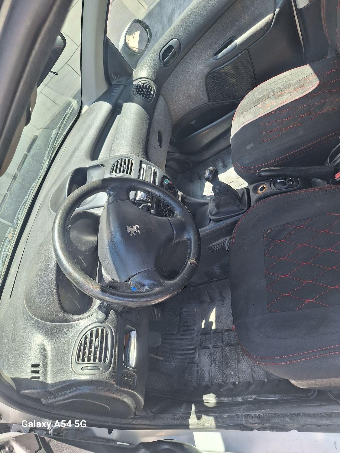 پژو ۲۰۶ صندوق دار v8 - 1385