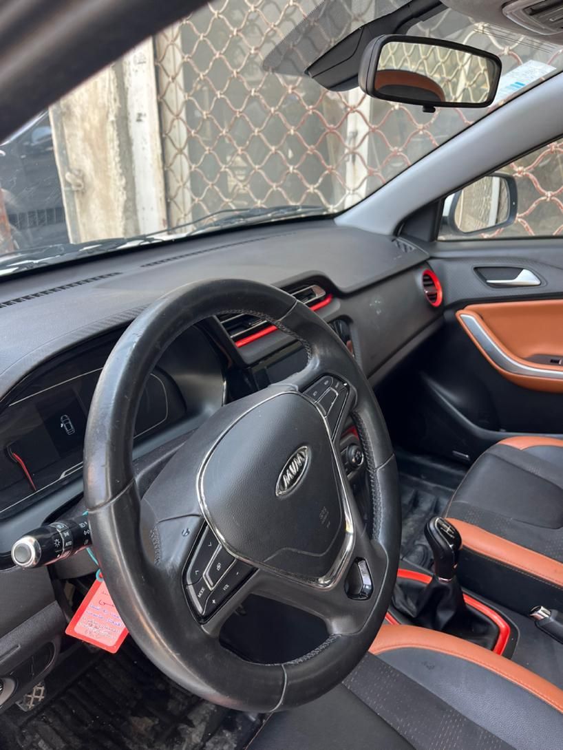 ام وی ام X22 دنده ای اسپرت لاکچری - 1401