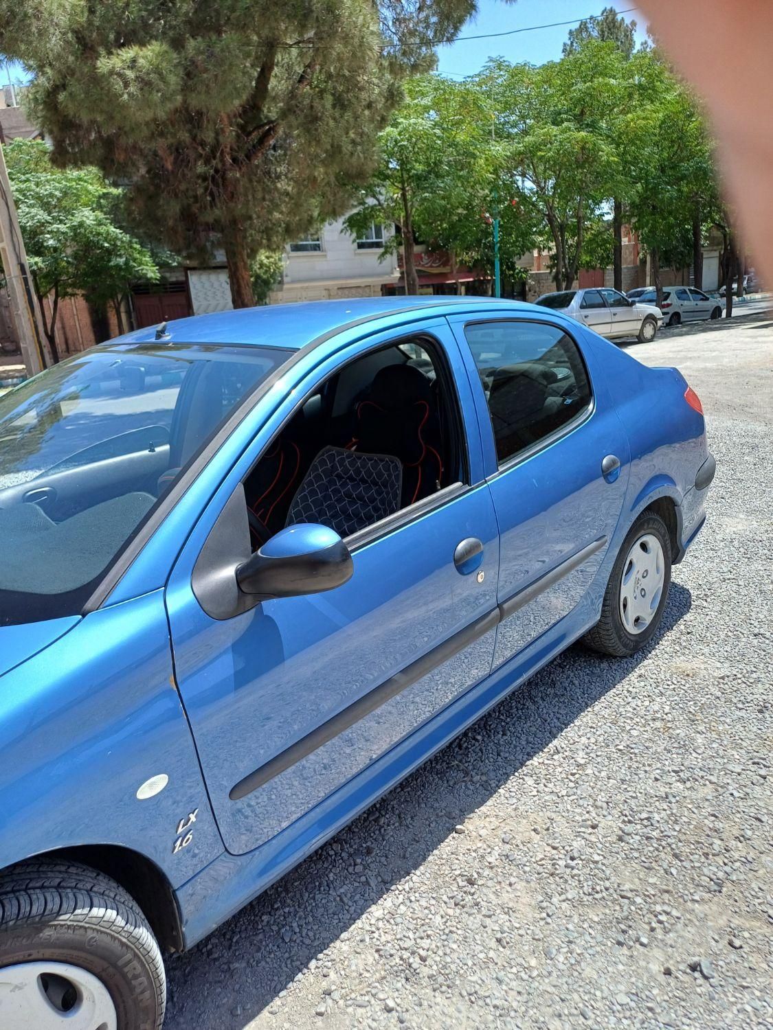 پژو ۲۰۶ صندوق دار v8 - 1395