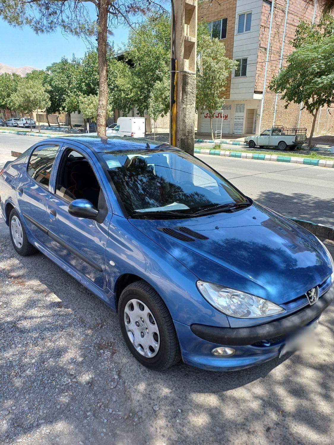 پژو ۲۰۶ صندوق دار v8 - 1395