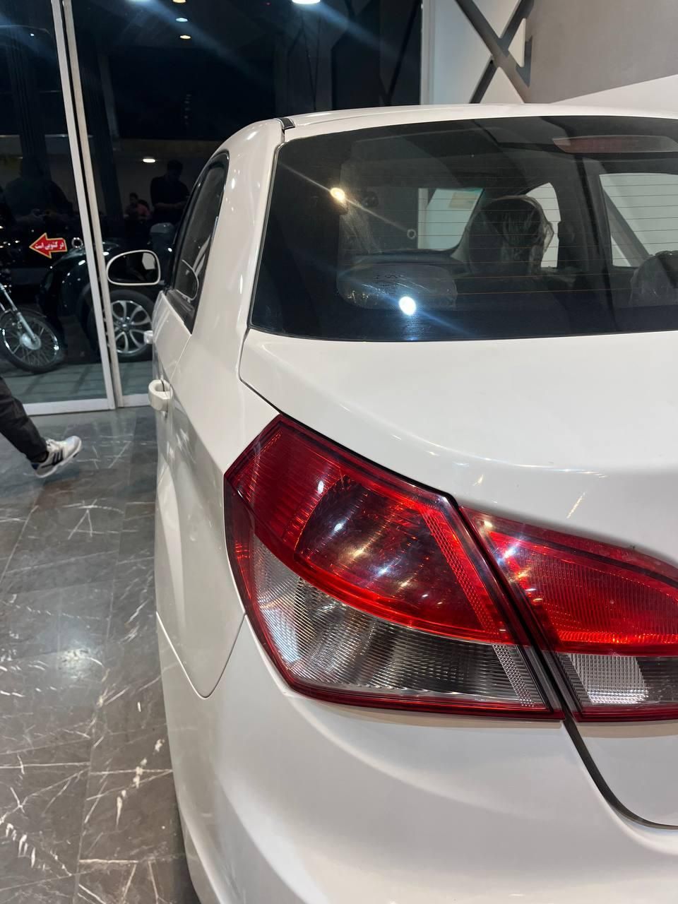 ام وی ام 315 صندوقدار اسپرت دنده‌ای - 1395