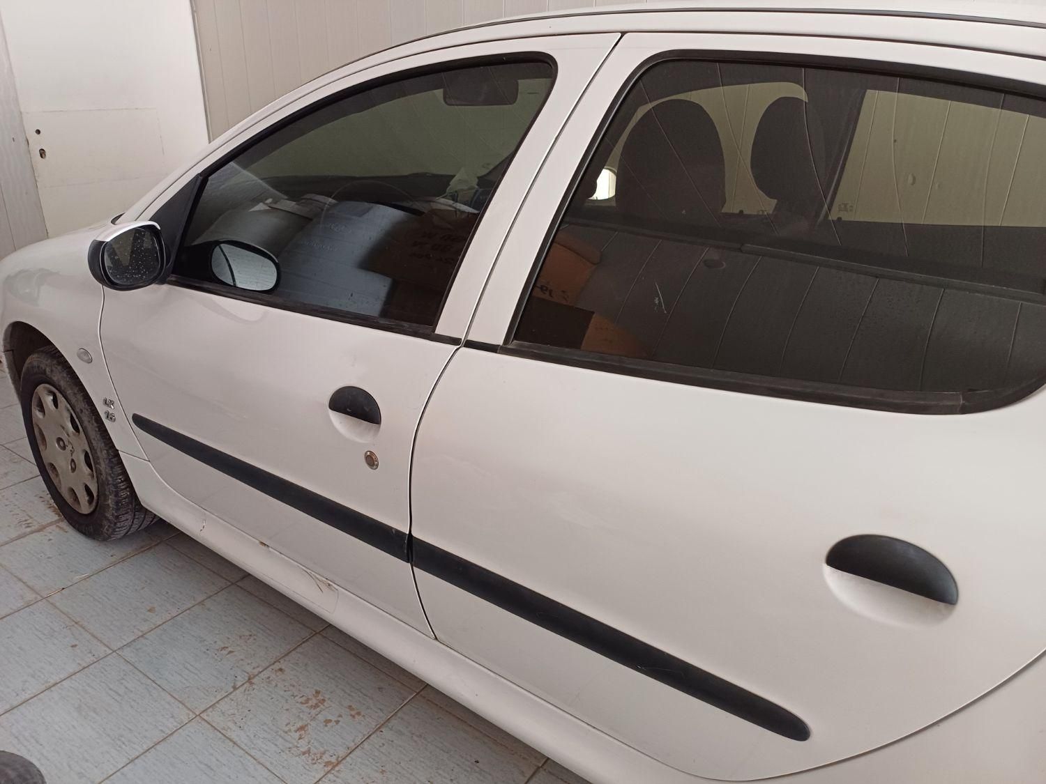 پژو ۲۰۶ صندوق دار v8 - 1398