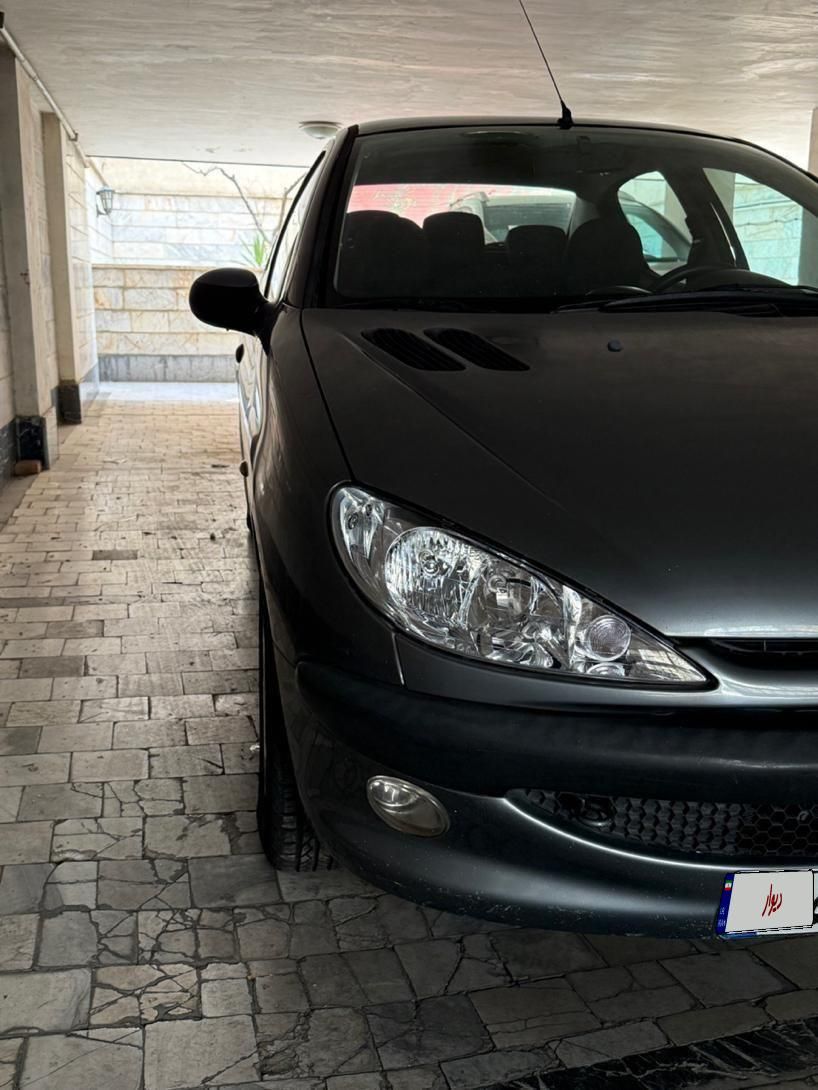 پژو ۲۰۶ صندوق دار v8 - 1396