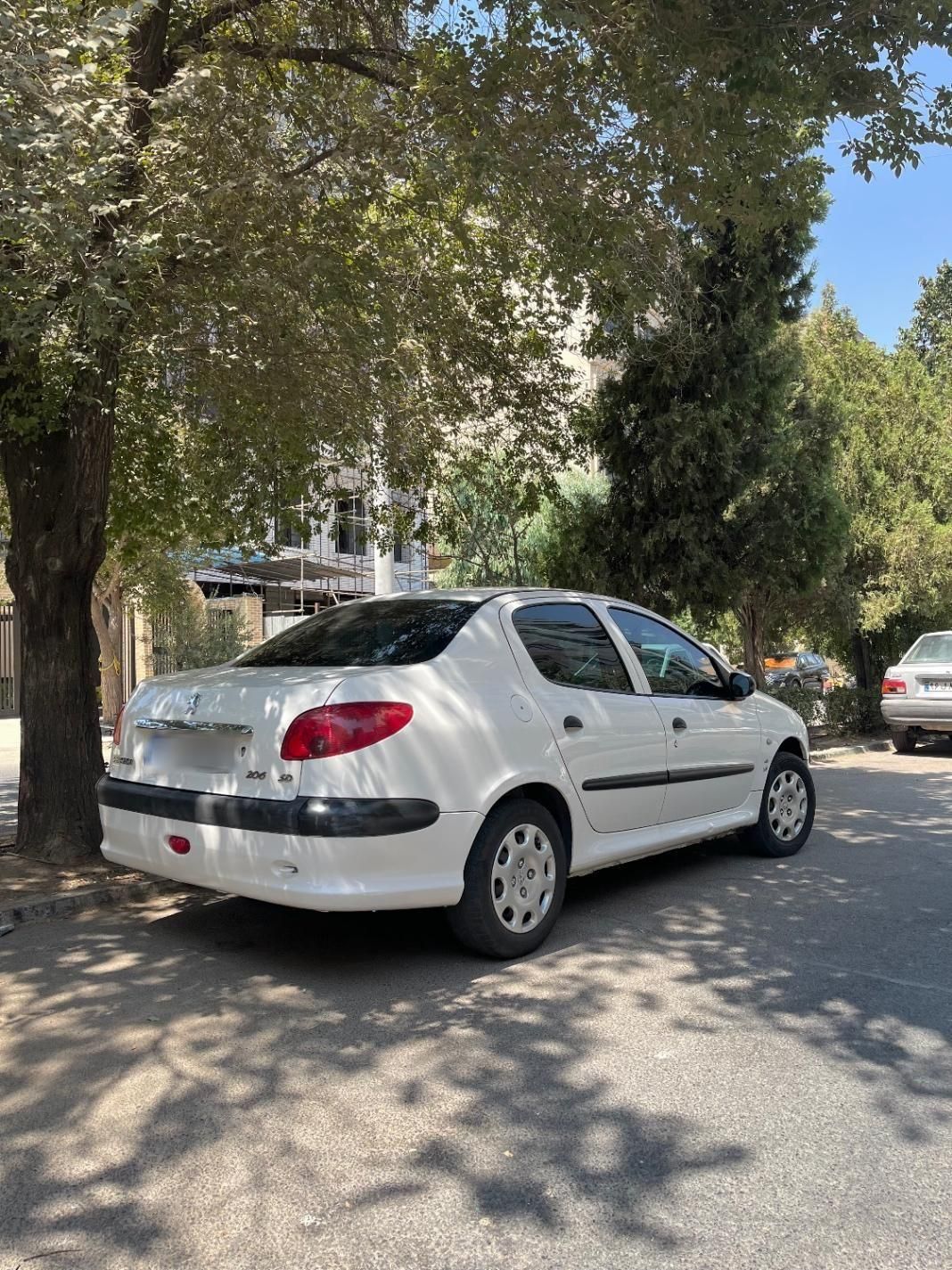 پژو ۲۰۶ صندوق دار v20 - 1387