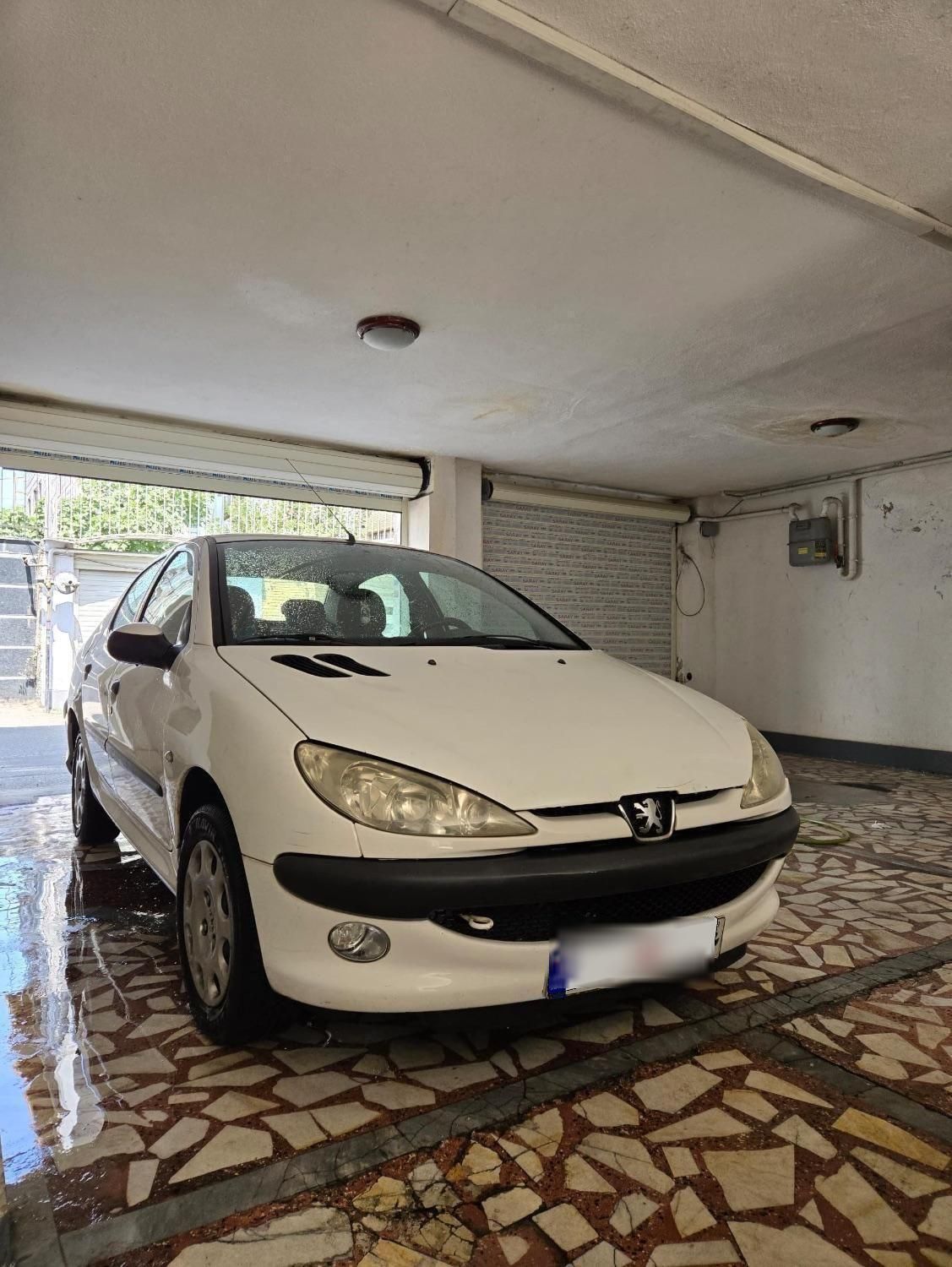 پژو ۲۰۶ صندوق دار v8 - 1395