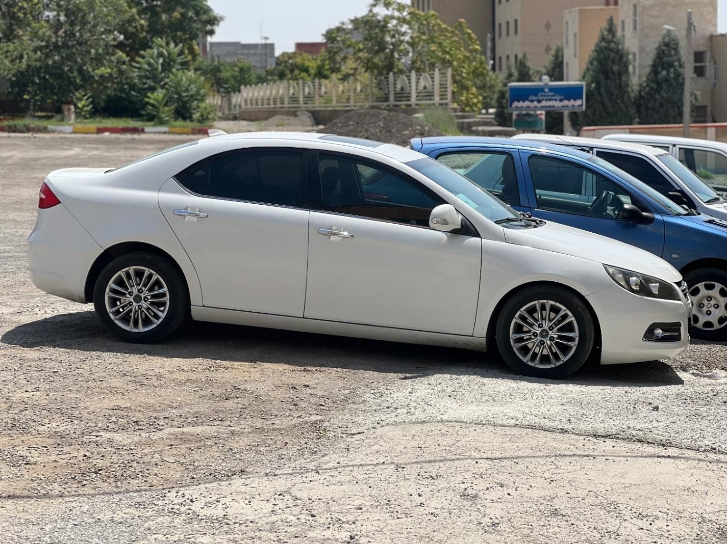 جک J5 اتوماتیک - 1394