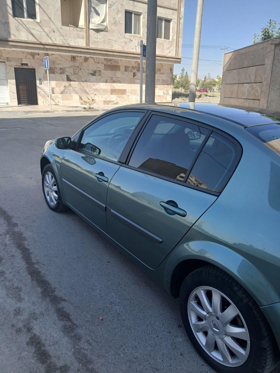 رنو مگان پارس خودرو 2000 - 1389