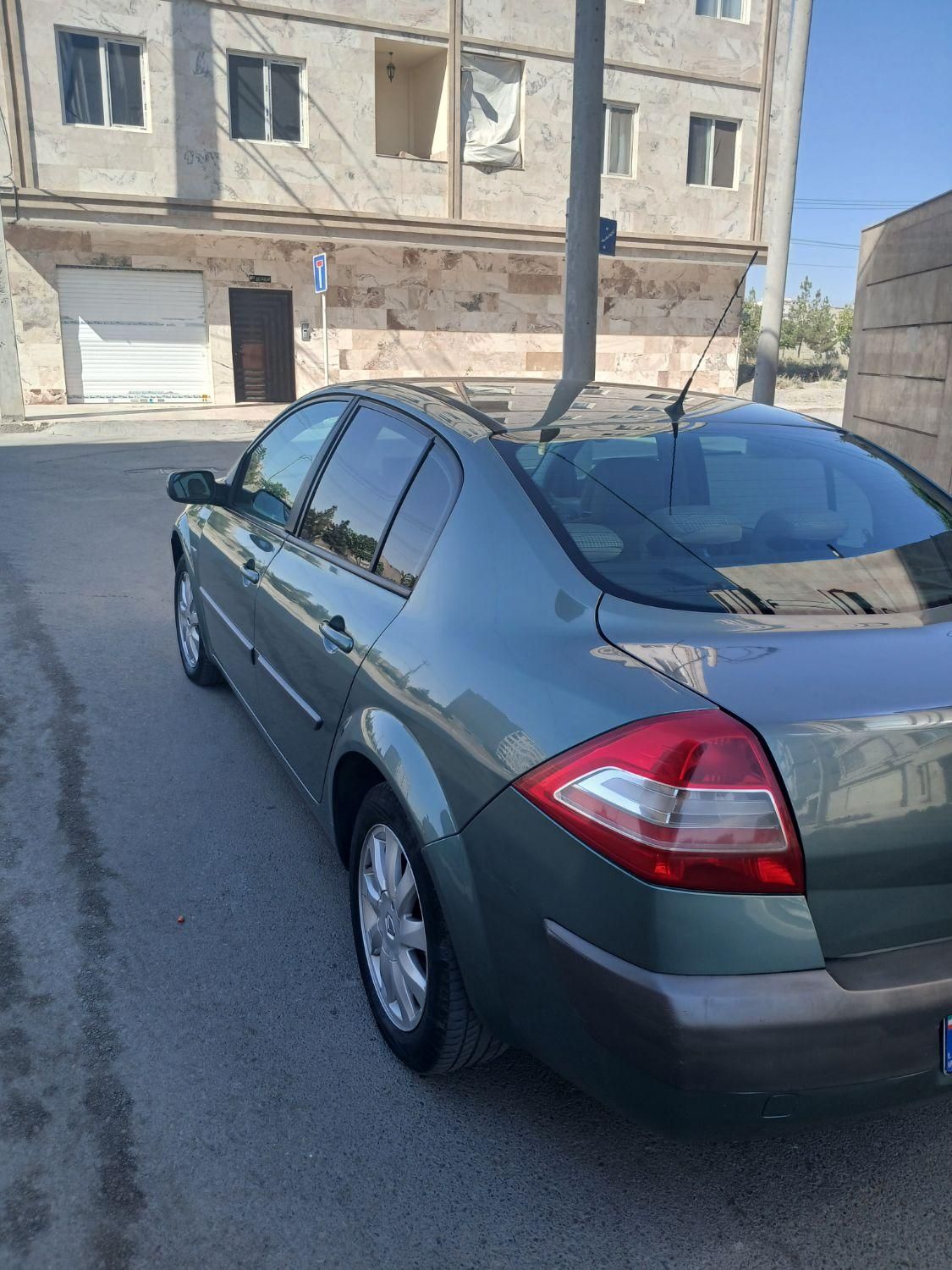 رنو مگان پارس خودرو 2000 - 1389