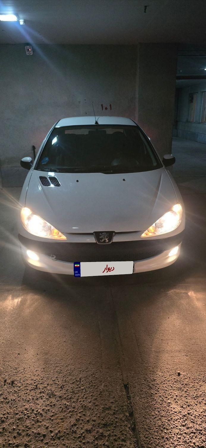 پژو ۲۰۶ صندوق دار v8 - 1400