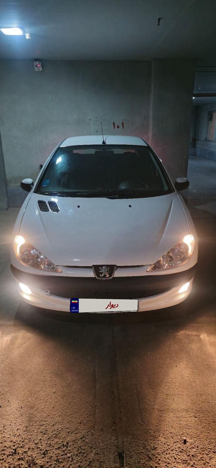 پژو ۲۰۶ صندوق دار v8 - 1400