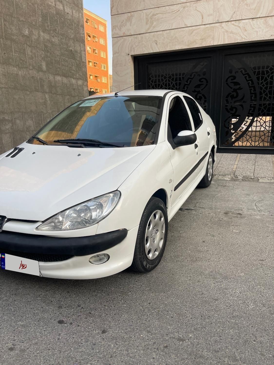 پژو ۲۰۶ صندوق دار v8 - 1396