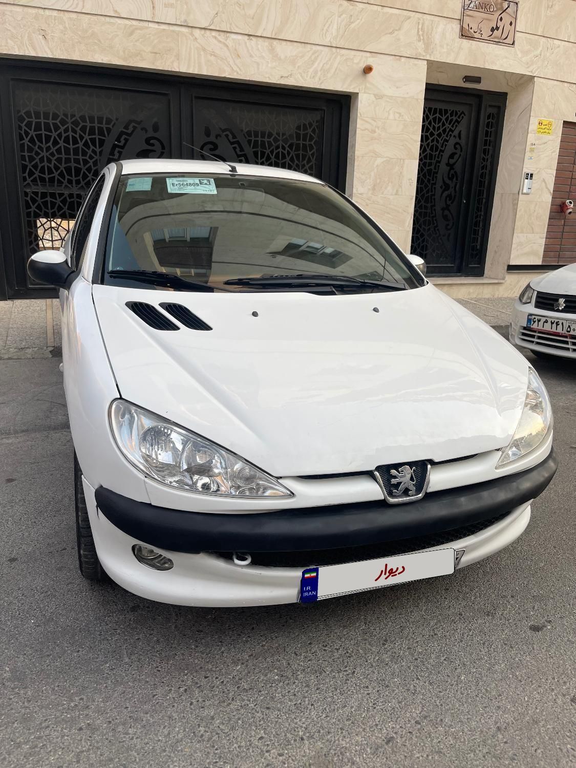 پژو ۲۰۶ صندوق دار v8 - 1396