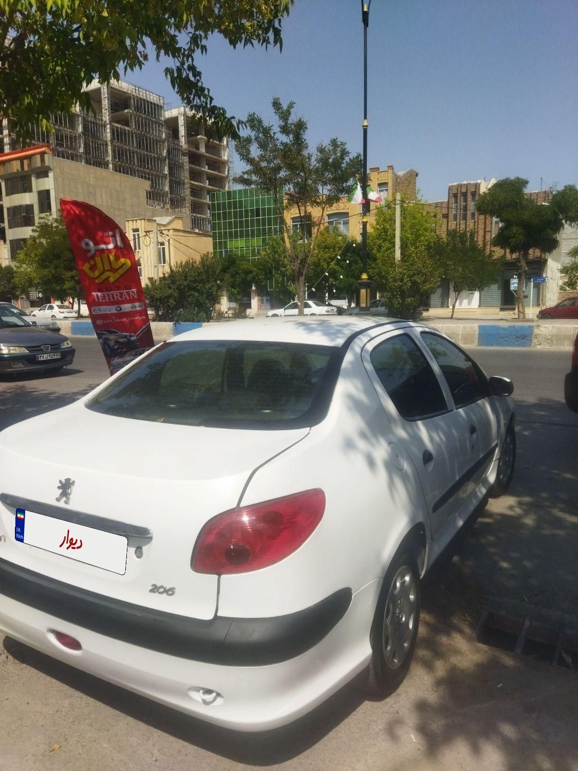 پژو ۲۰۶ صندوق دار v8 - 1389