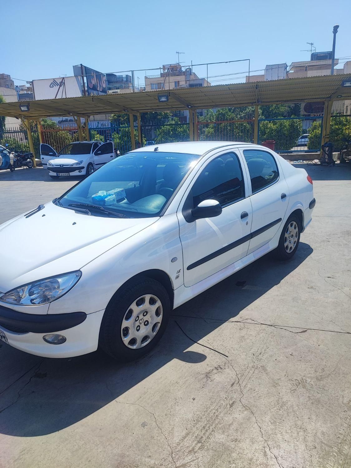 پژو ۲۰۶ صندوق دار v8 - 1395