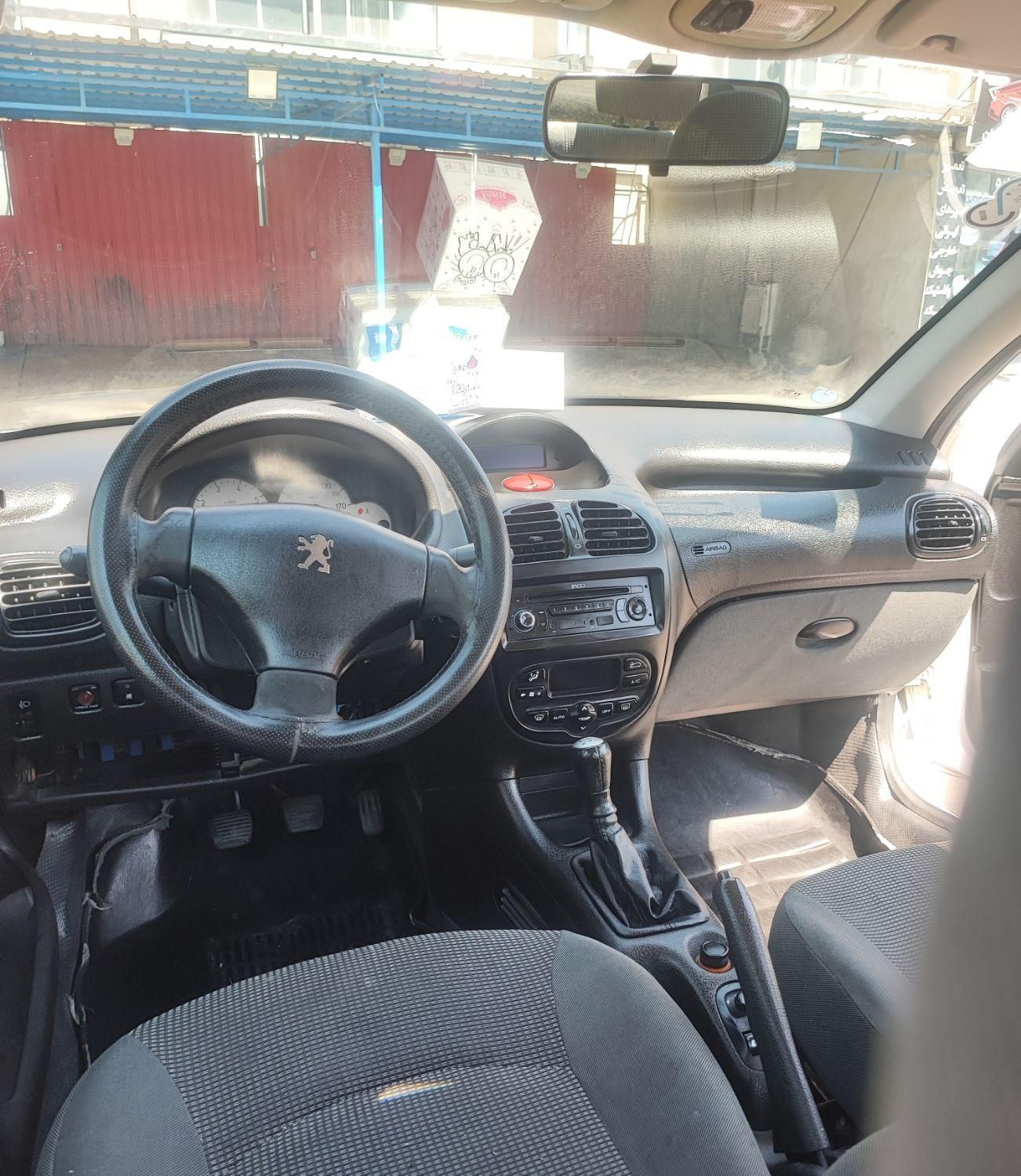 پژو ۲۰۶ صندوق دار v8 - 1395