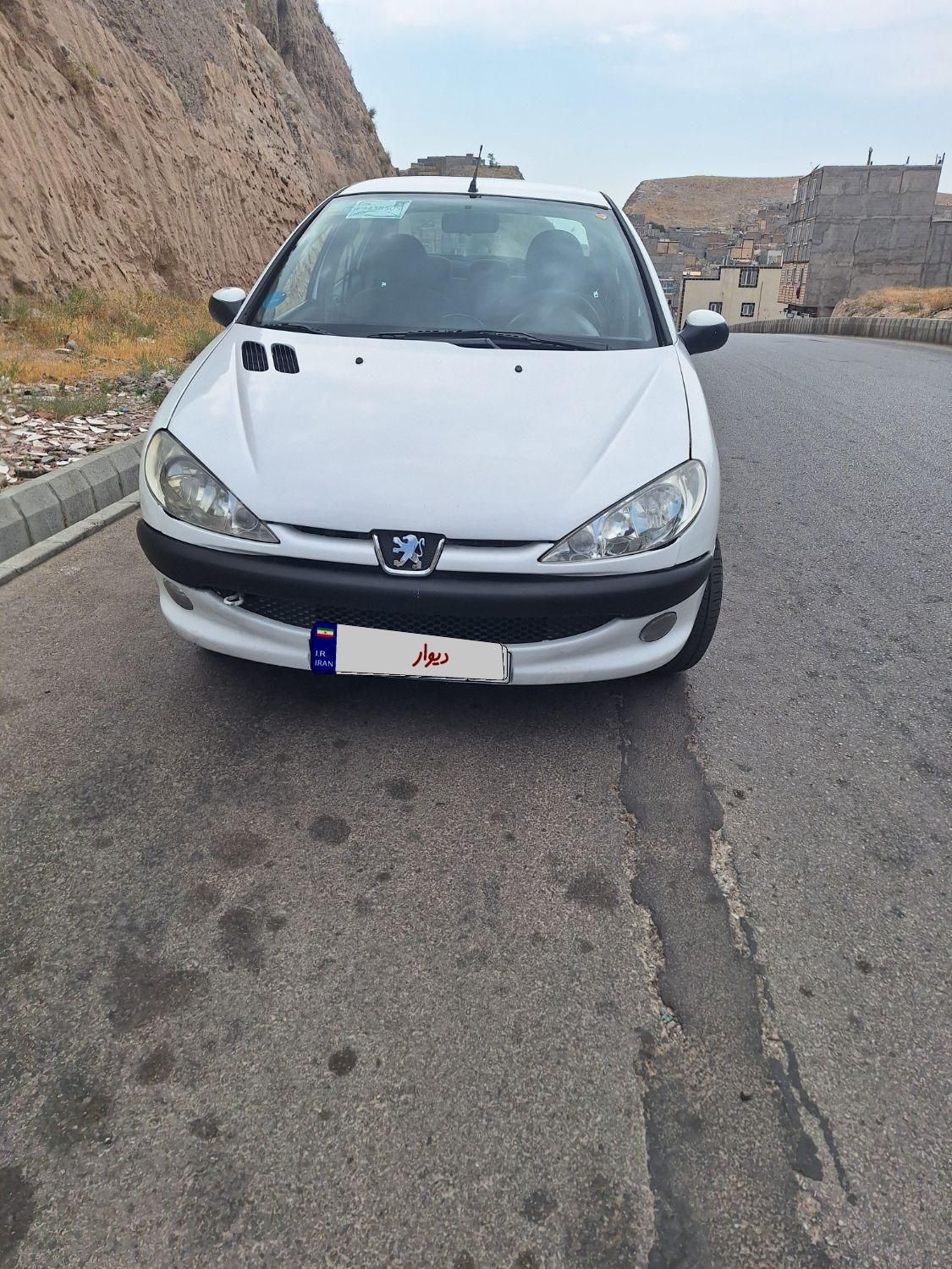 پژو ۲۰۶ صندوق دار v8 - 1392