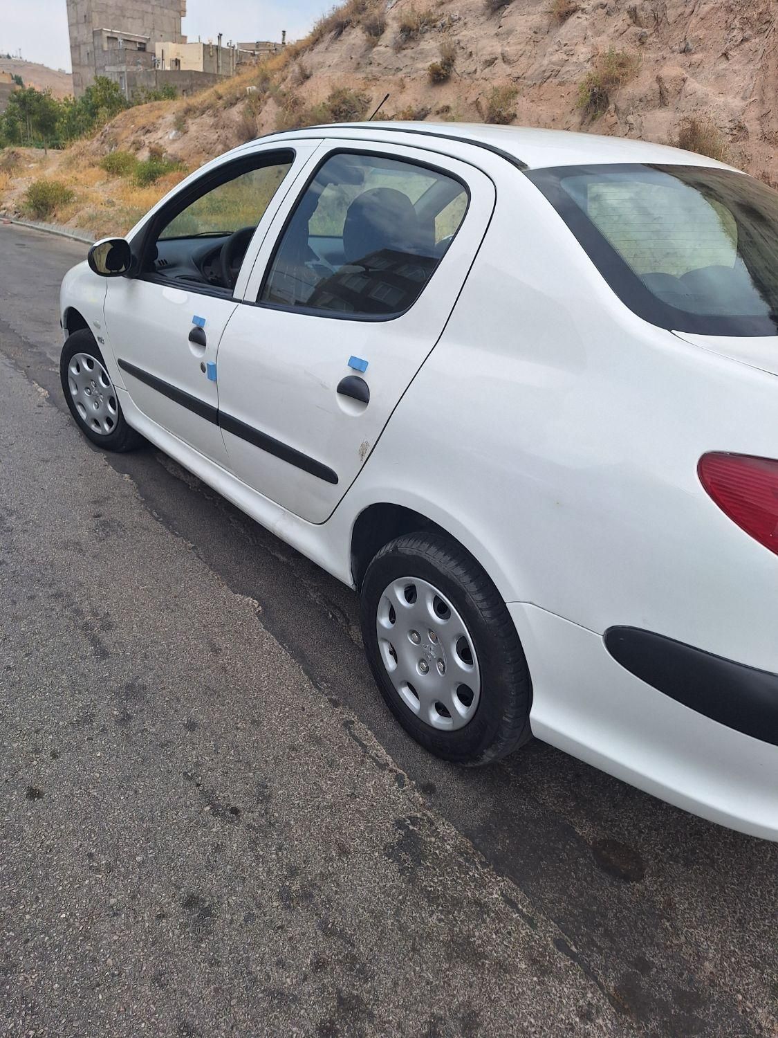 پژو ۲۰۶ صندوق دار v8 - 1392