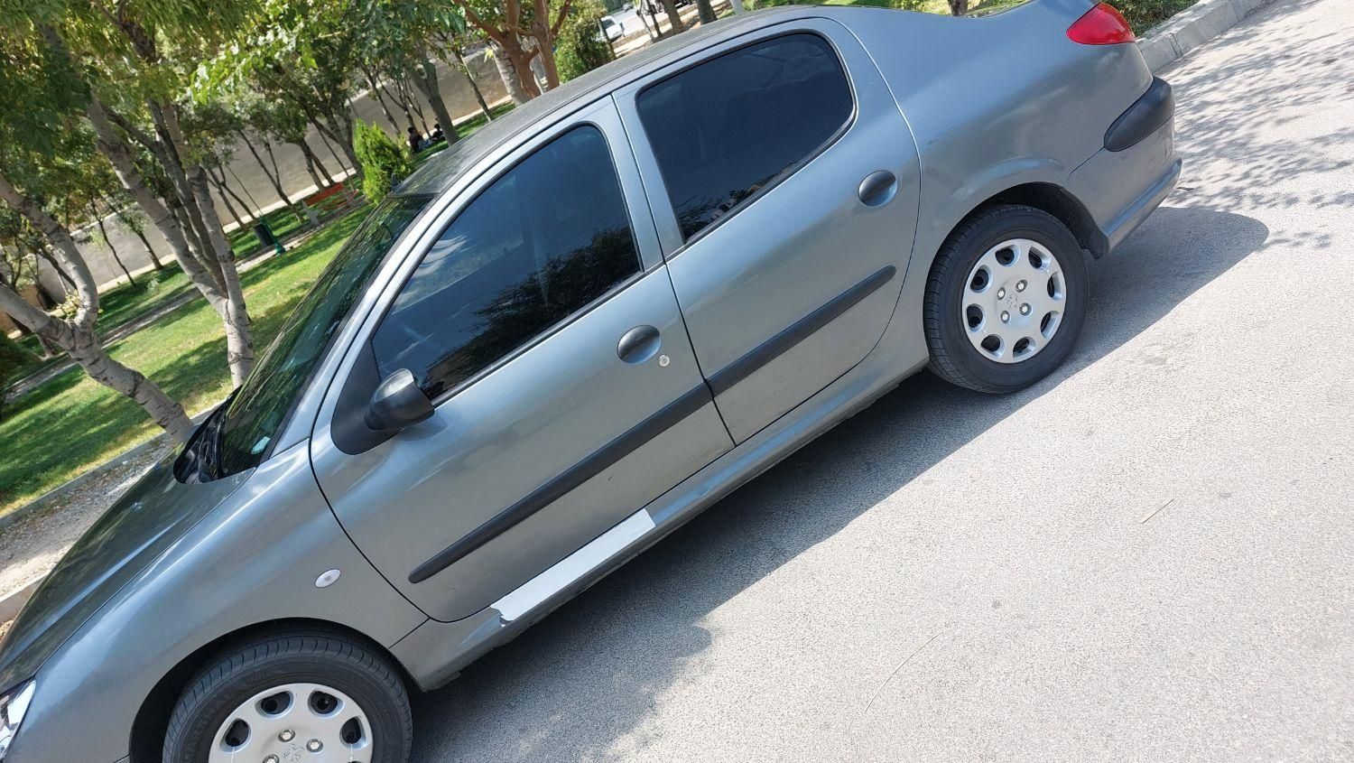 پژو ۲۰۶ صندوق دار v8 - 1394