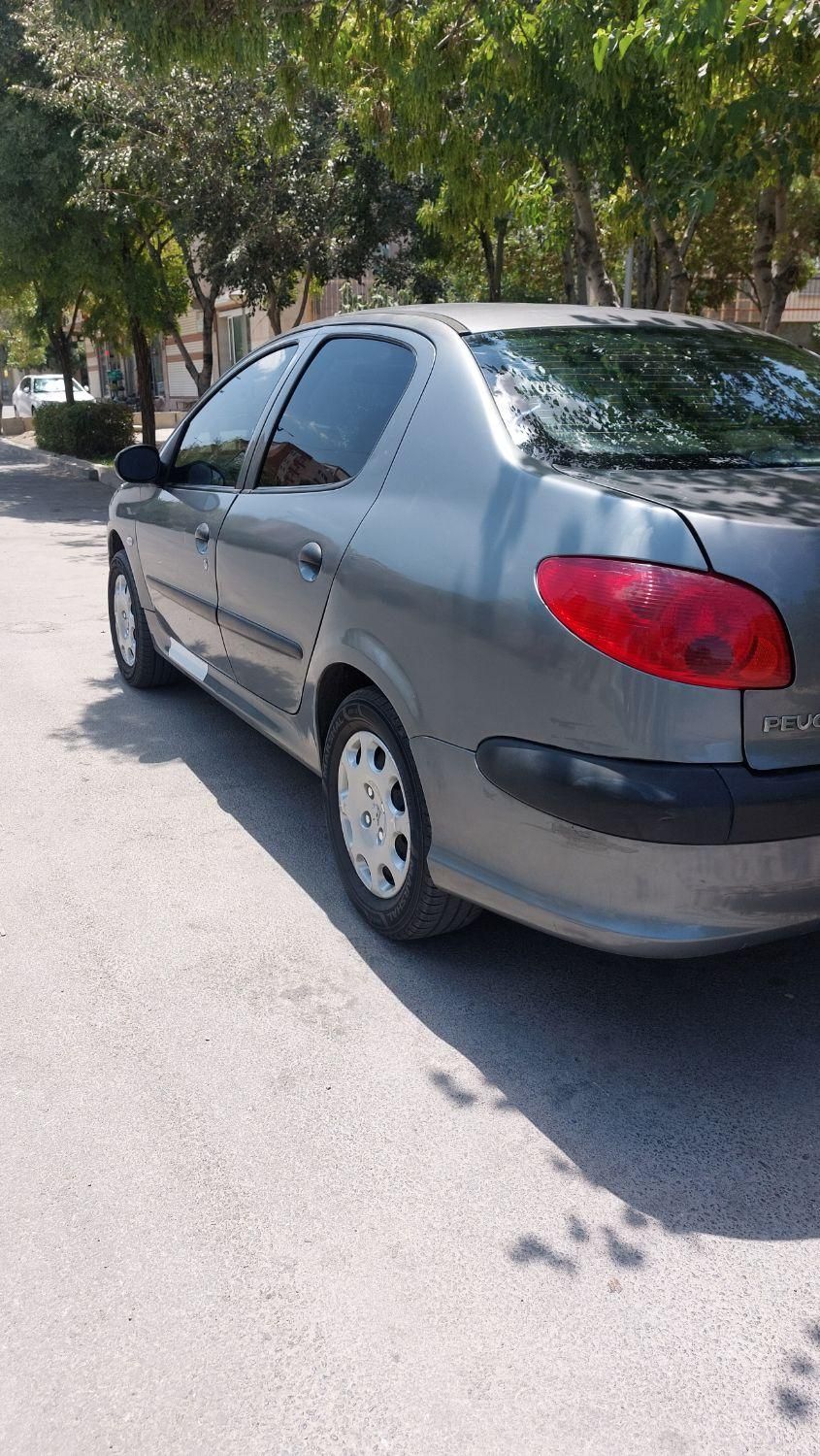 پژو ۲۰۶ صندوق دار v8 - 1394