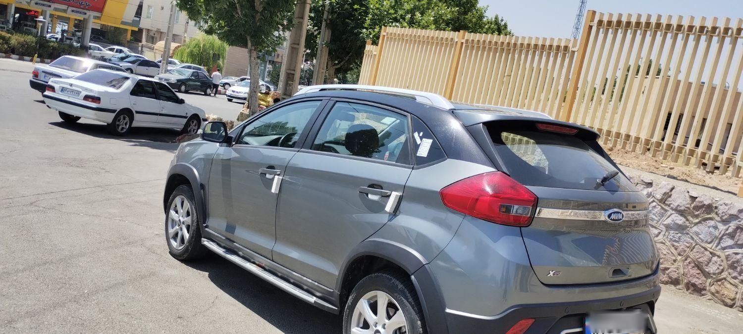 ام وی ام X22 دنده ای اسپرت لاکچری - 1402