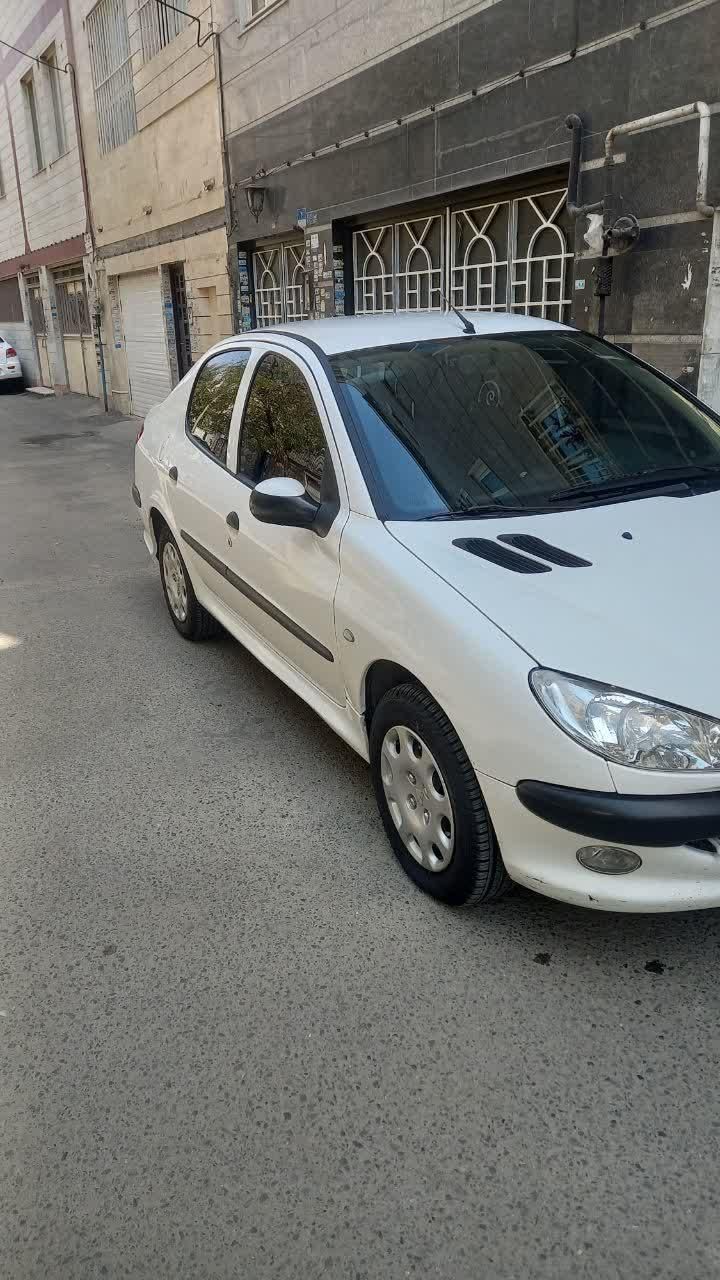 پژو ۲۰۶ صندوق دار v8 - 1397