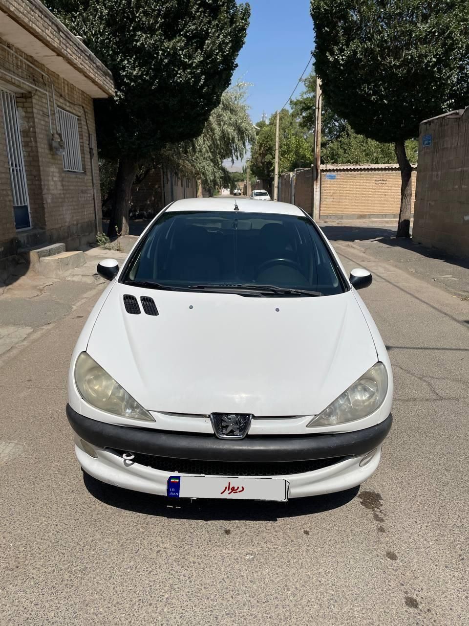 پژو ۲۰۶ صندوق دار v8 - 1390