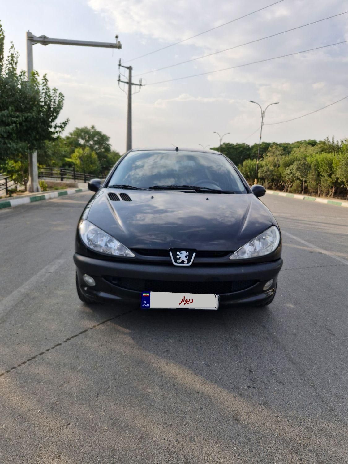 پژو ۲۰۶ صندوق دار v8 - 1393