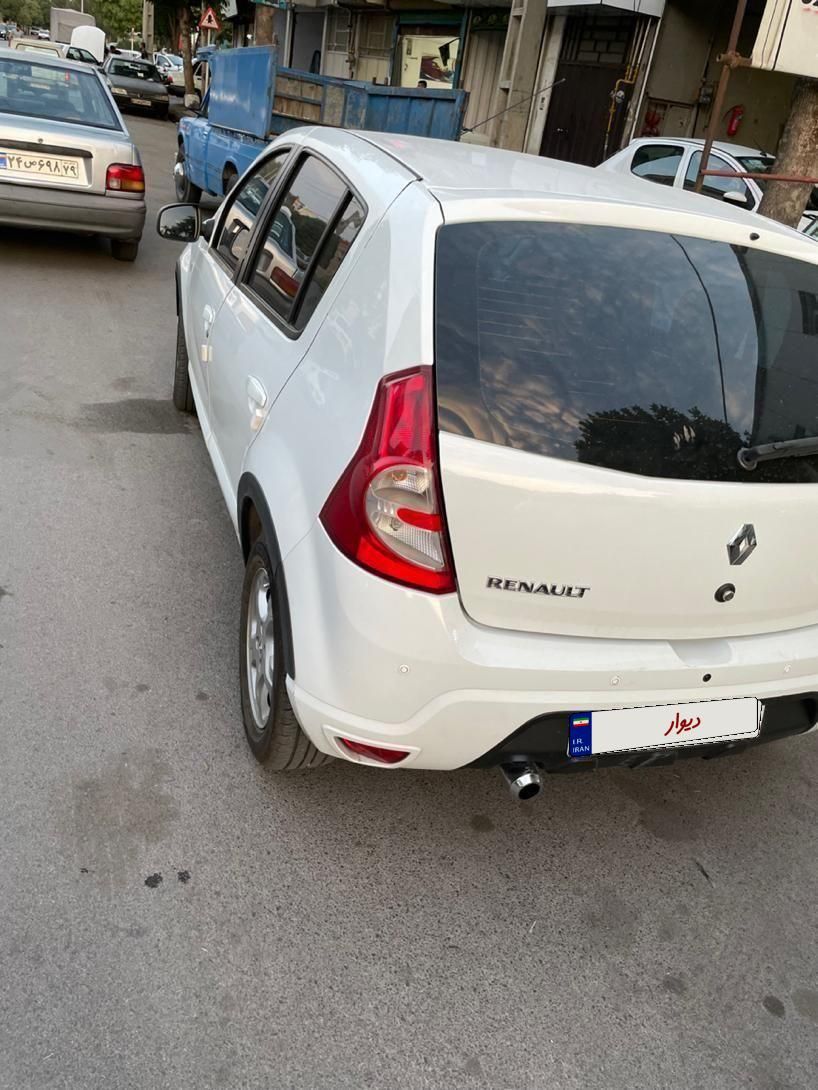 رنو ساندرو اتوماتیک - 1395