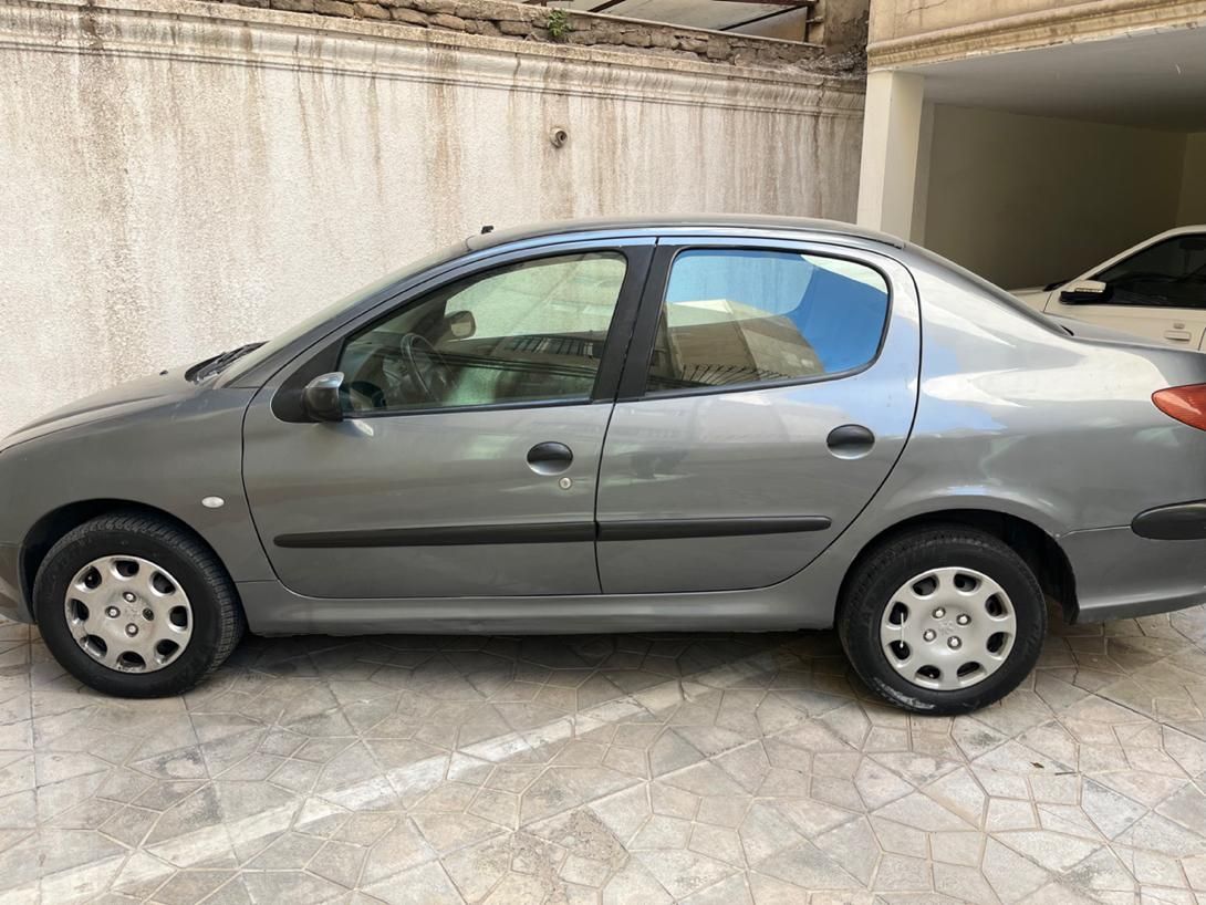 پژو ۲۰۶ صندوق دار v8 - 1389