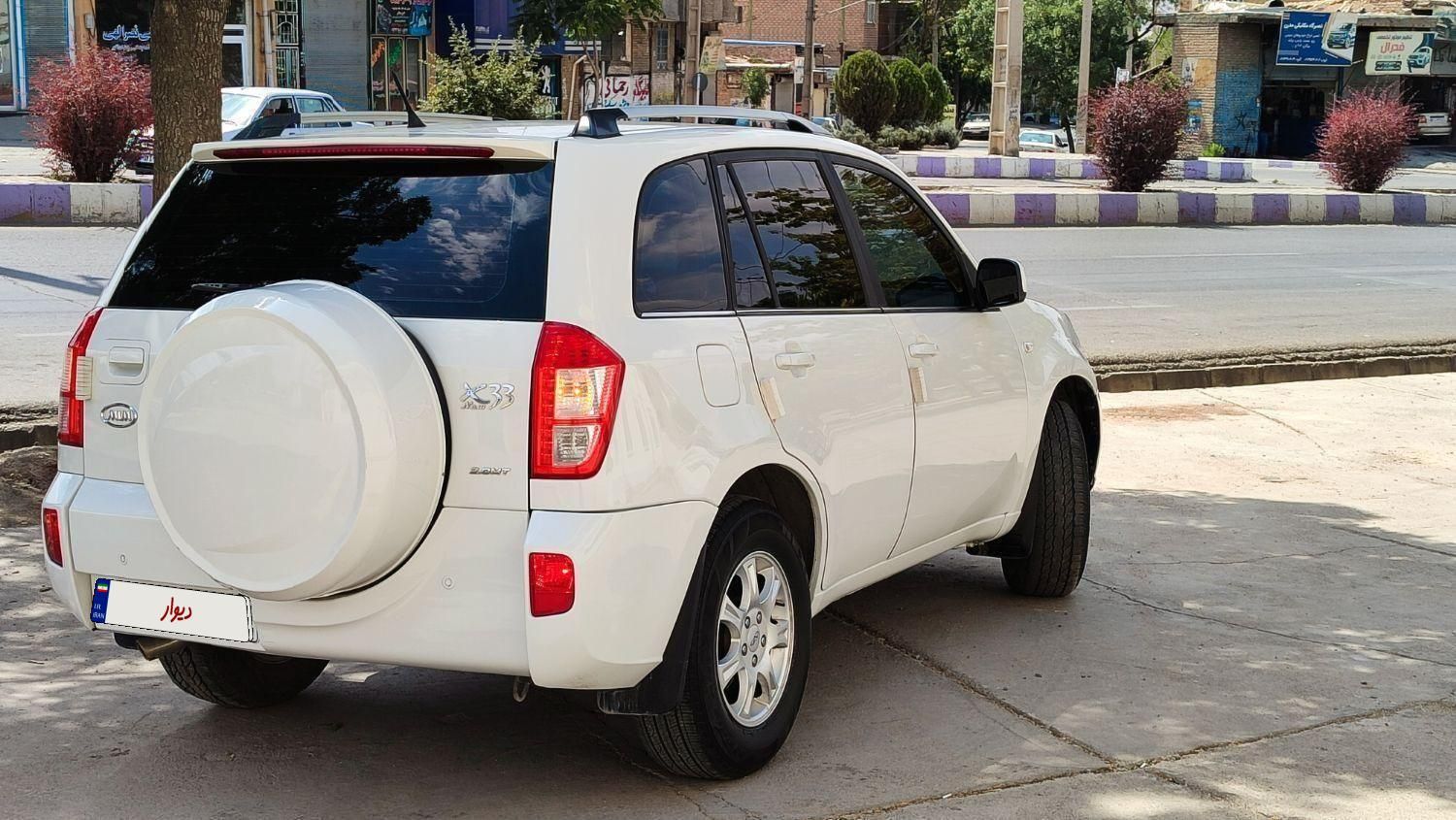 ام وی ام X33 دنده‌ای ساده - 1394
