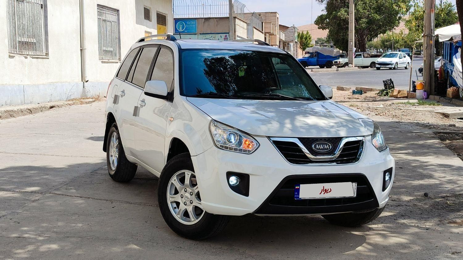 خودرو ام وی ام، X33 آگهی ann_19832279