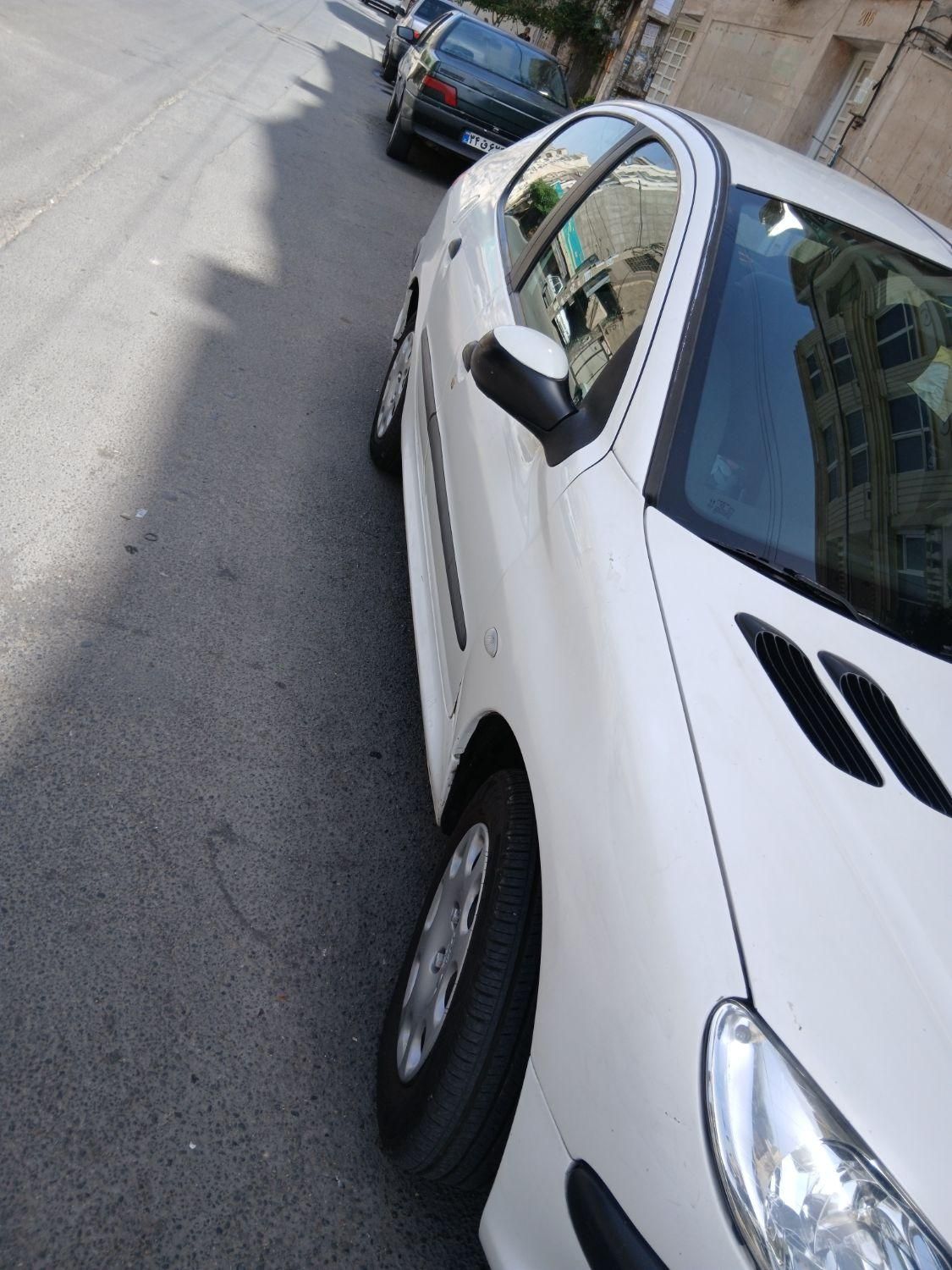 پژو ۲۰۶ صندوق دار v8 - 1389