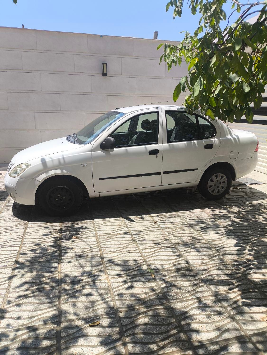 تیبا صندوق دار SX - 1400