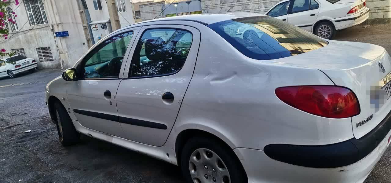 پژو ۲۰۶ صندوق دار v8 - 1396