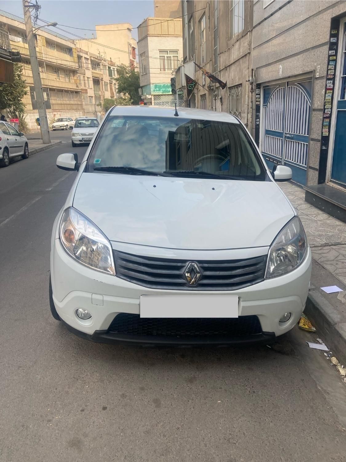 رنو ساندرو اتوماتیک - 1397
