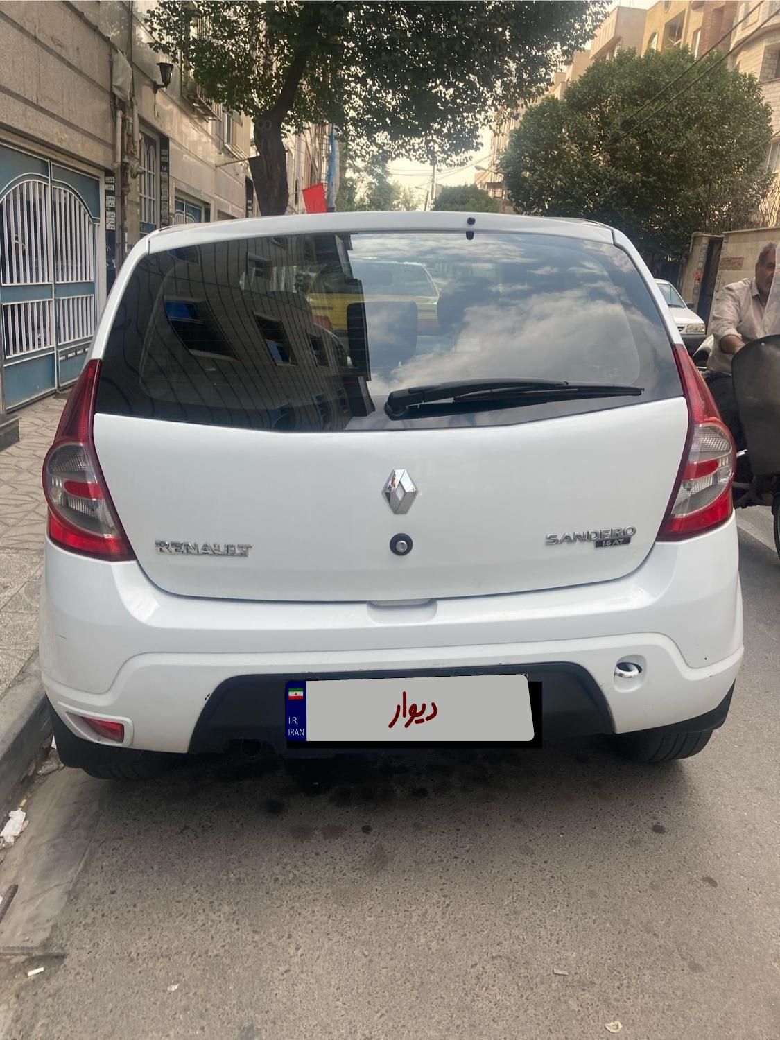 خودرو رنو، ساندرو آگهی ann_19833135
