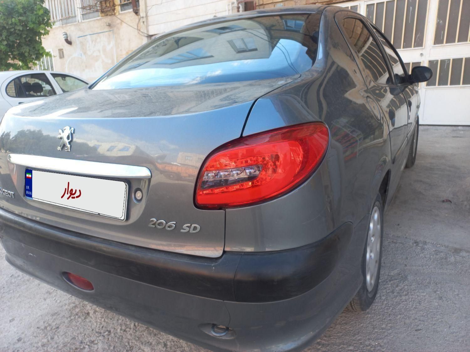 پژو ۲۰۶ صندوق دار v2 - 1387