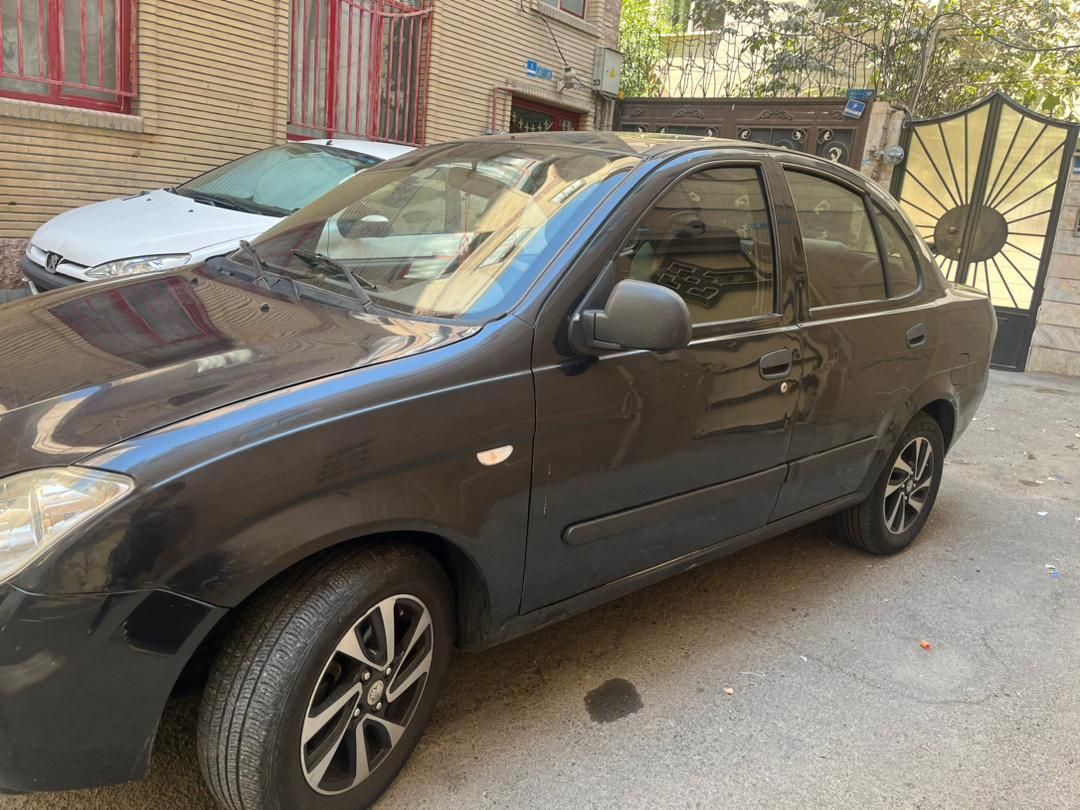 تیبا صندوق دار SX - 1390