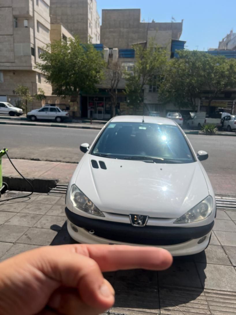 پژو ۲۰۶ صندوق دار v8 - 1390