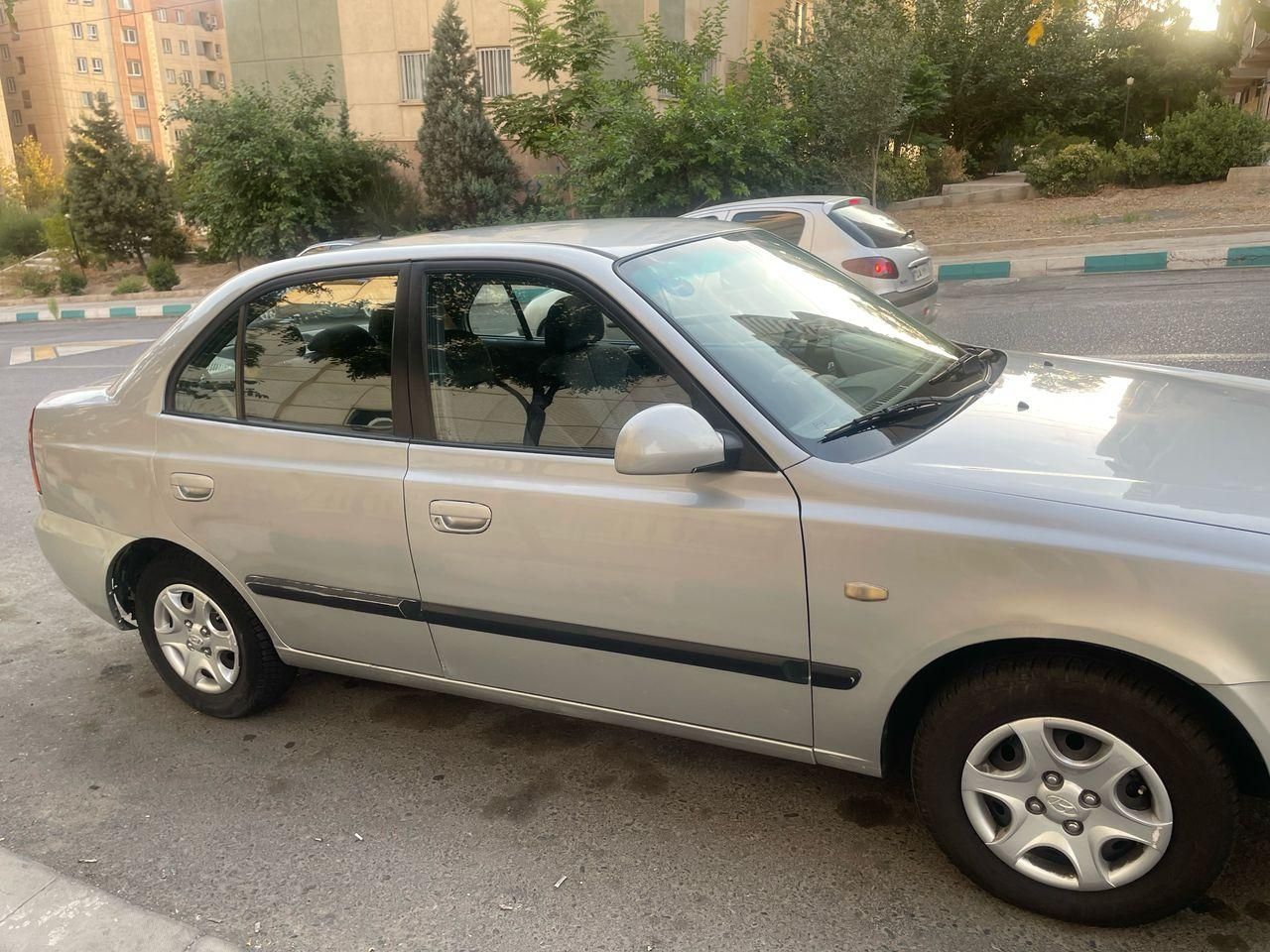 هیوندای ورنا اتوماتیک - 1388