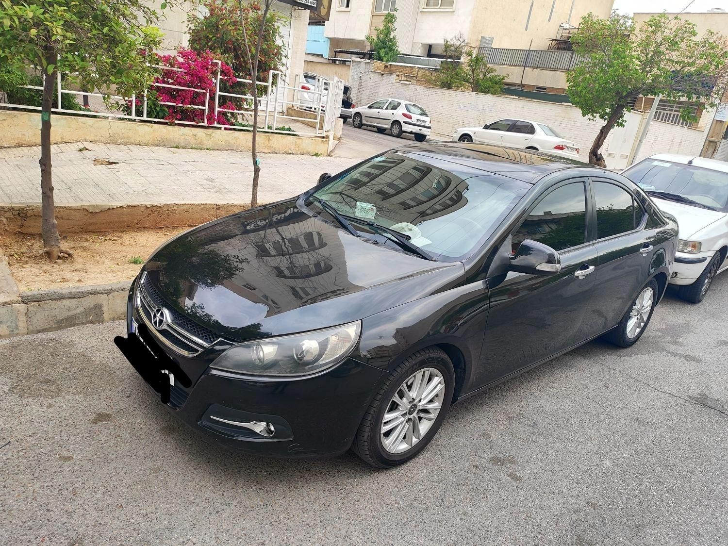 خودرو جک، J5 آگهی ann_19833696