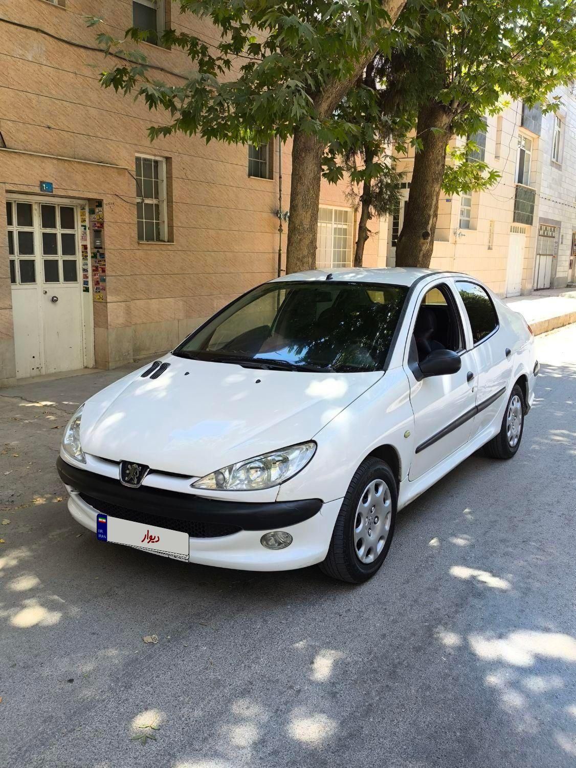 پژو ۲۰۶ صندوق دار v20 - 1389