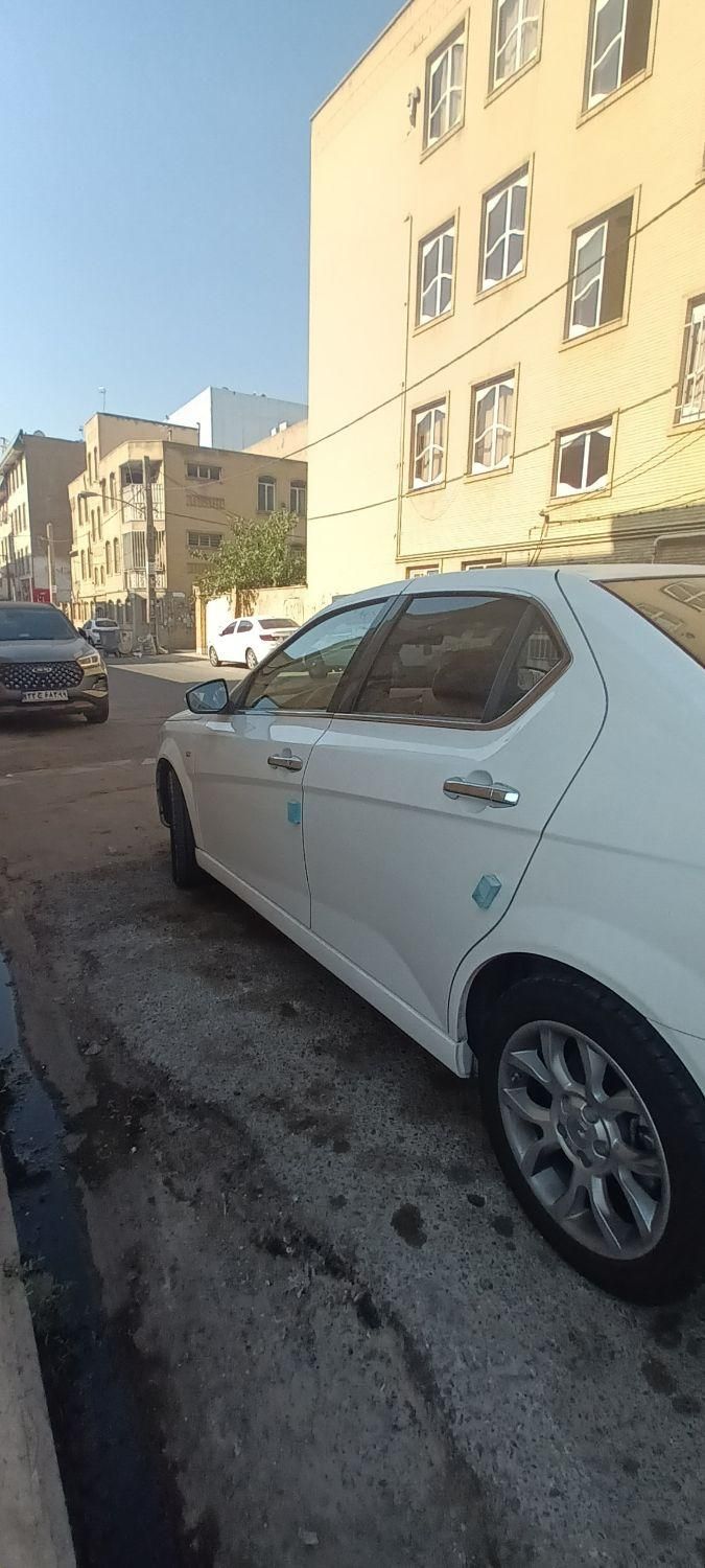 دنا پلاس توربو 6 دنده - 1402