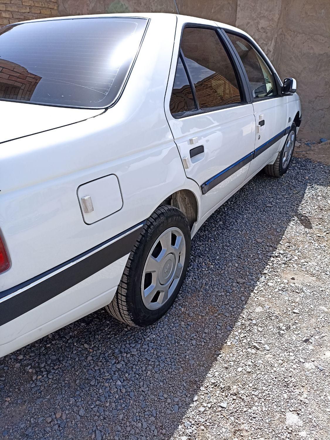 پژو 405 SLX بنزینی TU5 - 1396