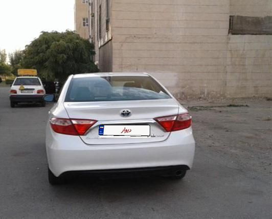 تویوتا کمری XLE - 2016