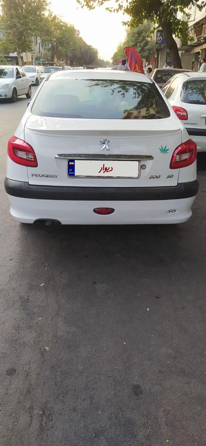 پژو ۲۰۶ صندوق دار v8 - 1393